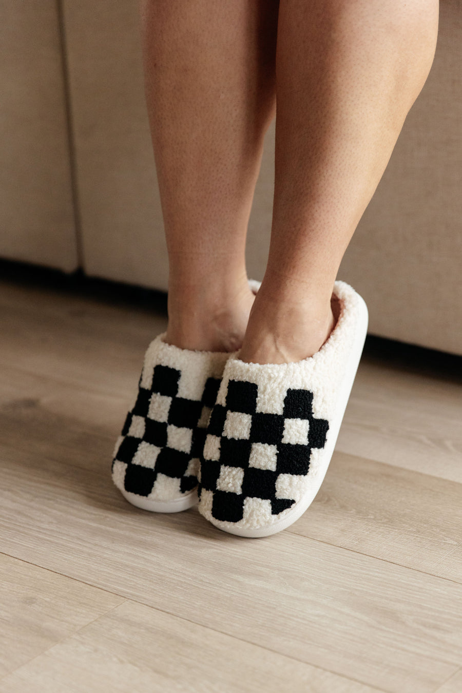 Checkered Slippers in Black