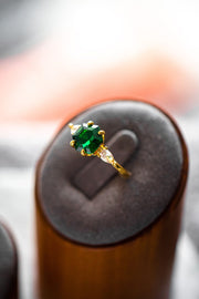 Mia Emerald Hexagon Cut Gold Ring