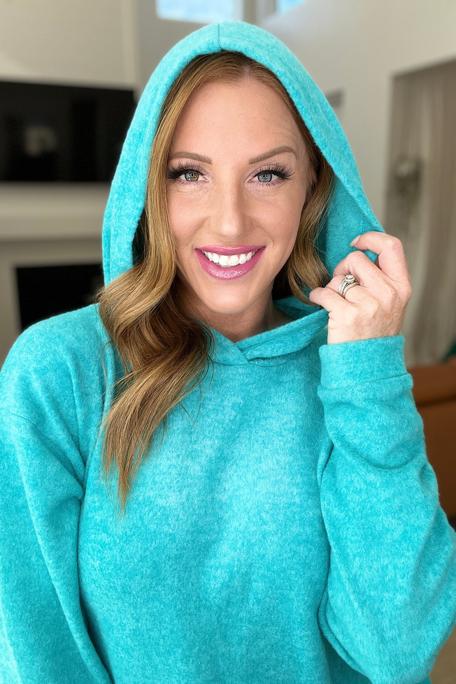 Hooded Sweater in Light Teal